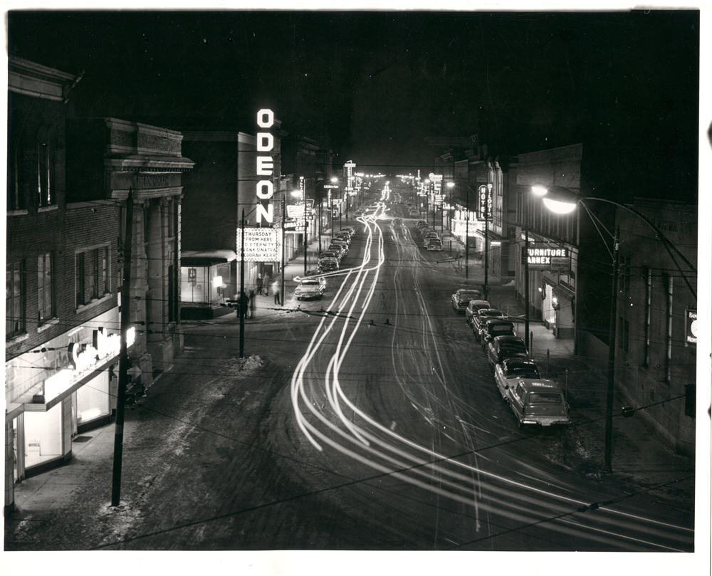 Victoria Avenue, with cars and an Odeon sign