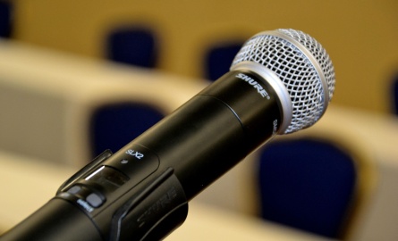 Microphone