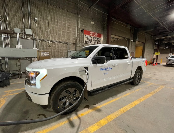 City of Thunder Bay Electric Truck