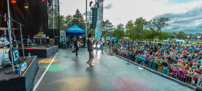 Live on the Waterfront concert