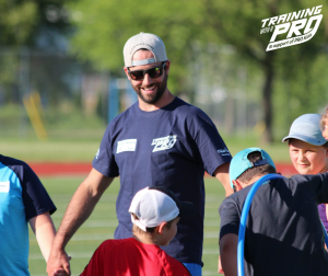Training with a Pro: the Hockey Edition Carter Hutton plays with kids