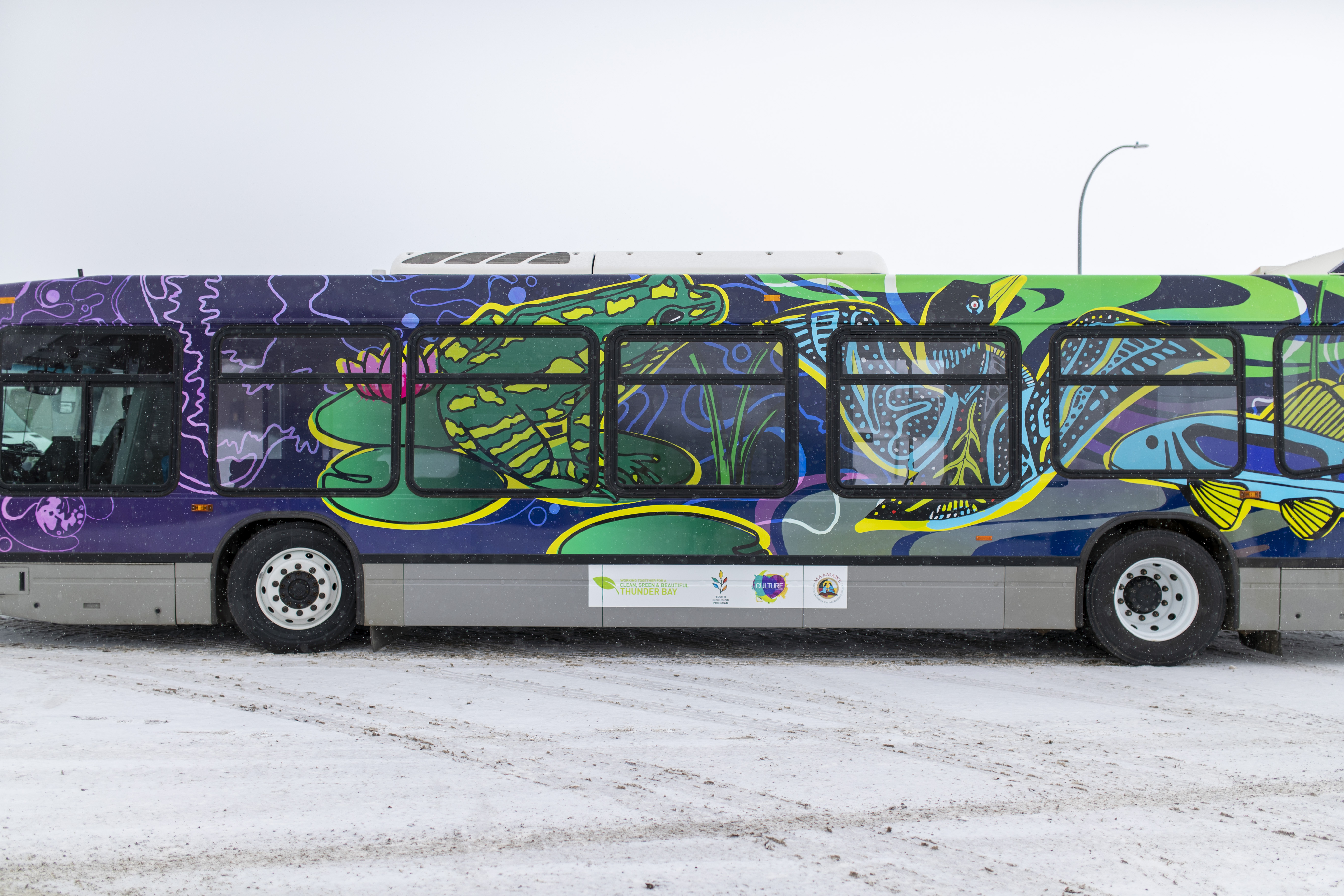 A photo of the Maamawe art bus