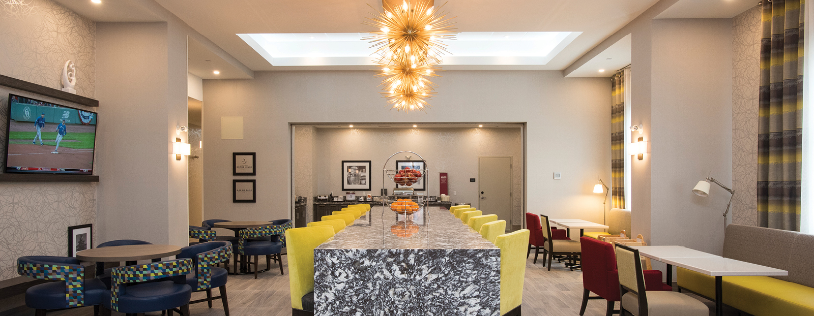 Book your Stay Banner - Hotel meeting place