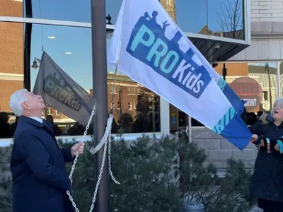 PRO-Kids-flag-raising---NEWS.jpg